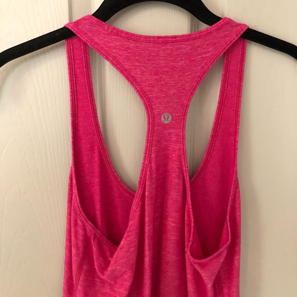Lululemon pink flowy tank